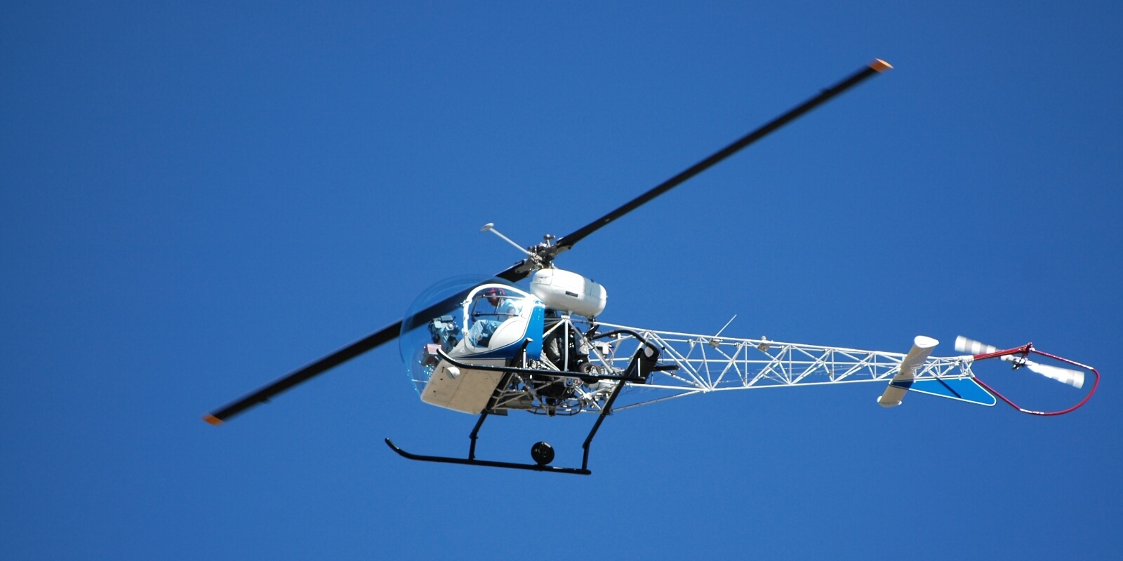bell 47 helicopter