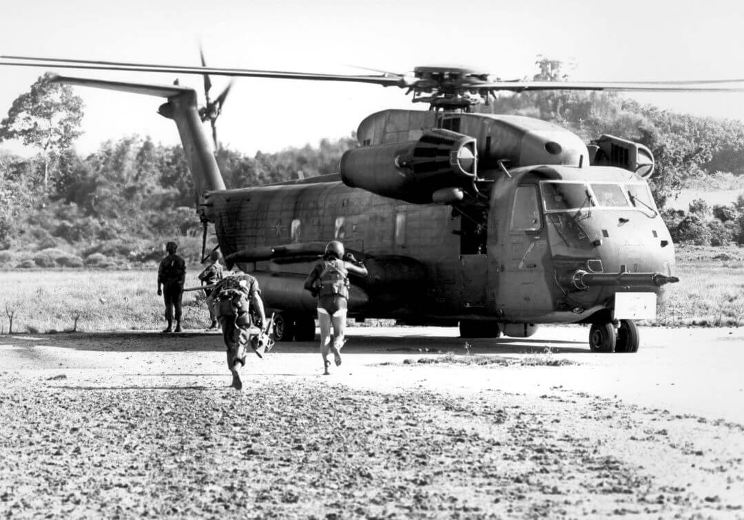 A Look at the Top Helicopters of the Vietnam War Blog Banner Image